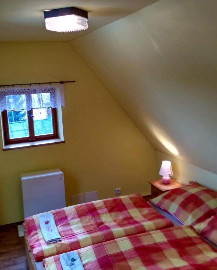 Apartma Doubek 로끼뜨니쩨나드이제로우 외부 사진